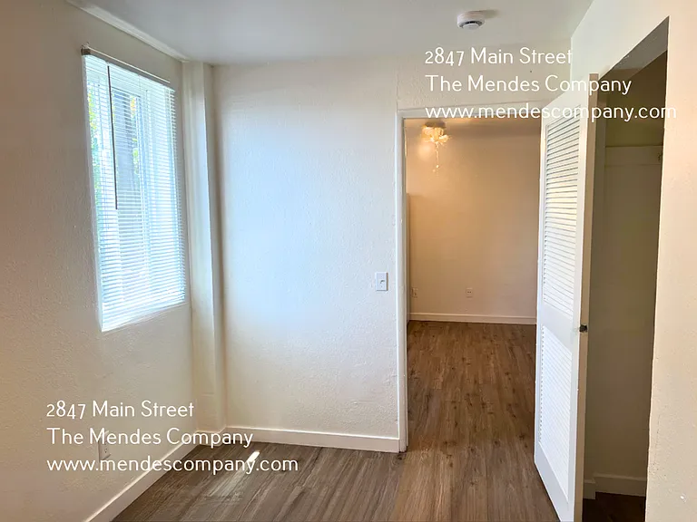 2847 Main St #4 — Photo 7