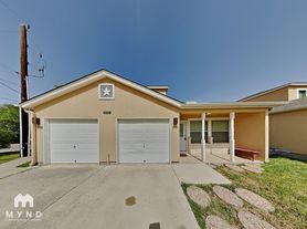 3202 Eisenhauer Rd