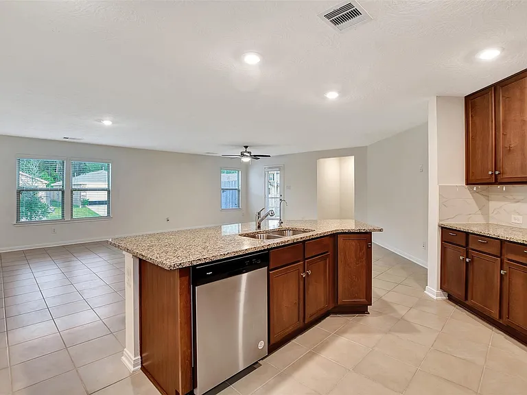 9403 Castillo Ct — Photo 16