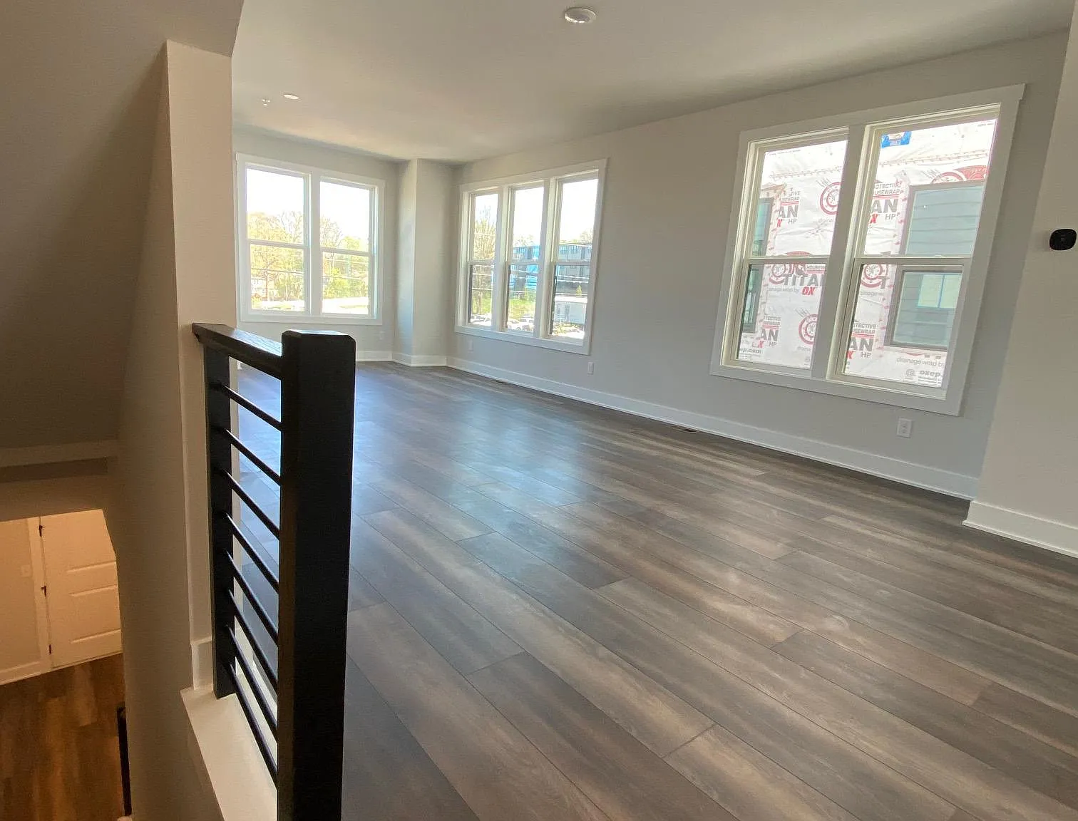 4 bed, 4.5 bath, 2292 sqft, $4,600 — Photo 4