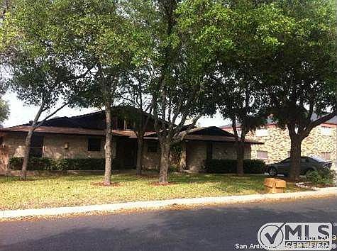 2nd image of 305 W Silver Sands Dr #305