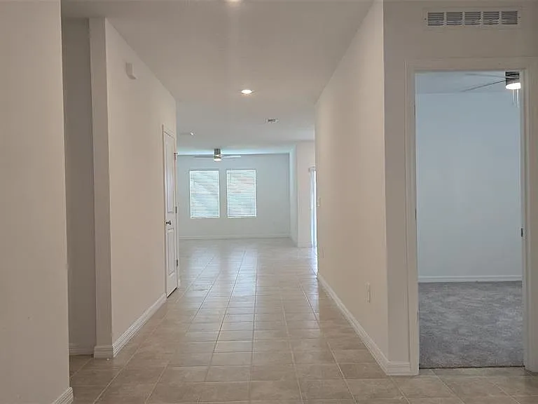 4759 Cloister St — Photo 2