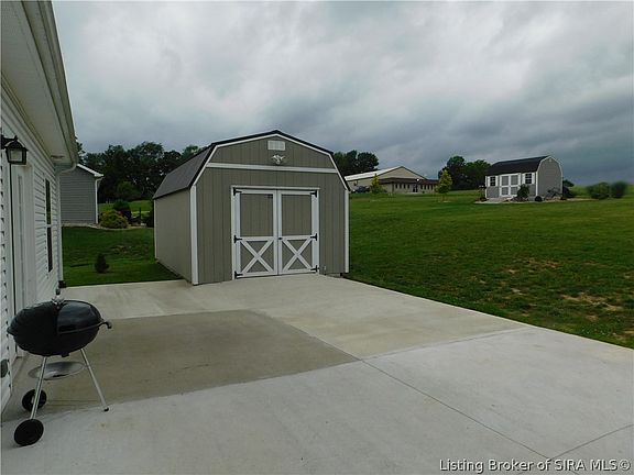 5th image of 1103 Pine Meadows Drive