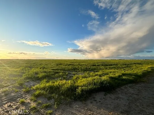 160 W Sandy Mush Rd, Merced, CA 95341