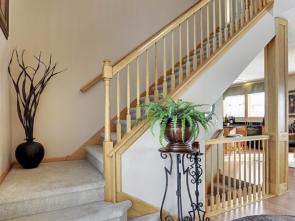 5th image of 2657 Eagle Valley Dr