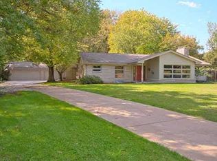 4220 N Riverside Dr, Columbus, IN 47203