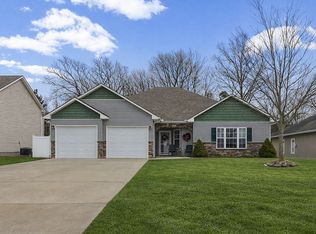 607 Oakmont Dr, Warrensburg, MO 64093