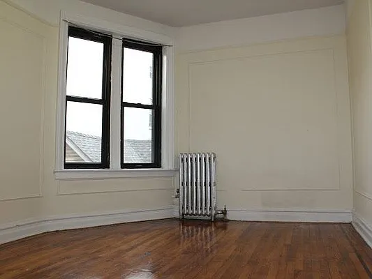 Rented by Zuz Realty | media 12