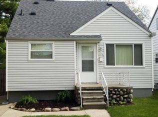 974 White Ave, Lincoln Park, MI 48146