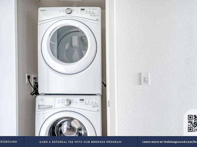 Washer/Dryer in Apartment