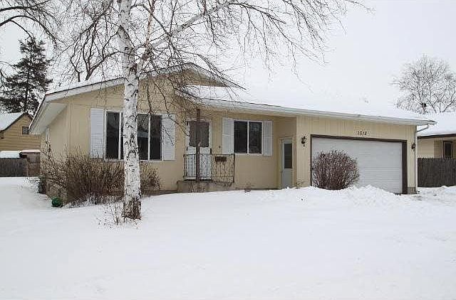 1st image of 1515 Veterans Drive N