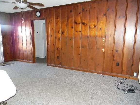 4th image of 537 E 15th St