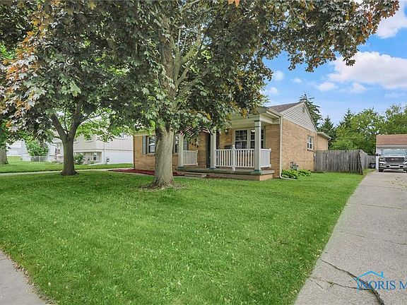3rd image of 2448 Maryland Pl