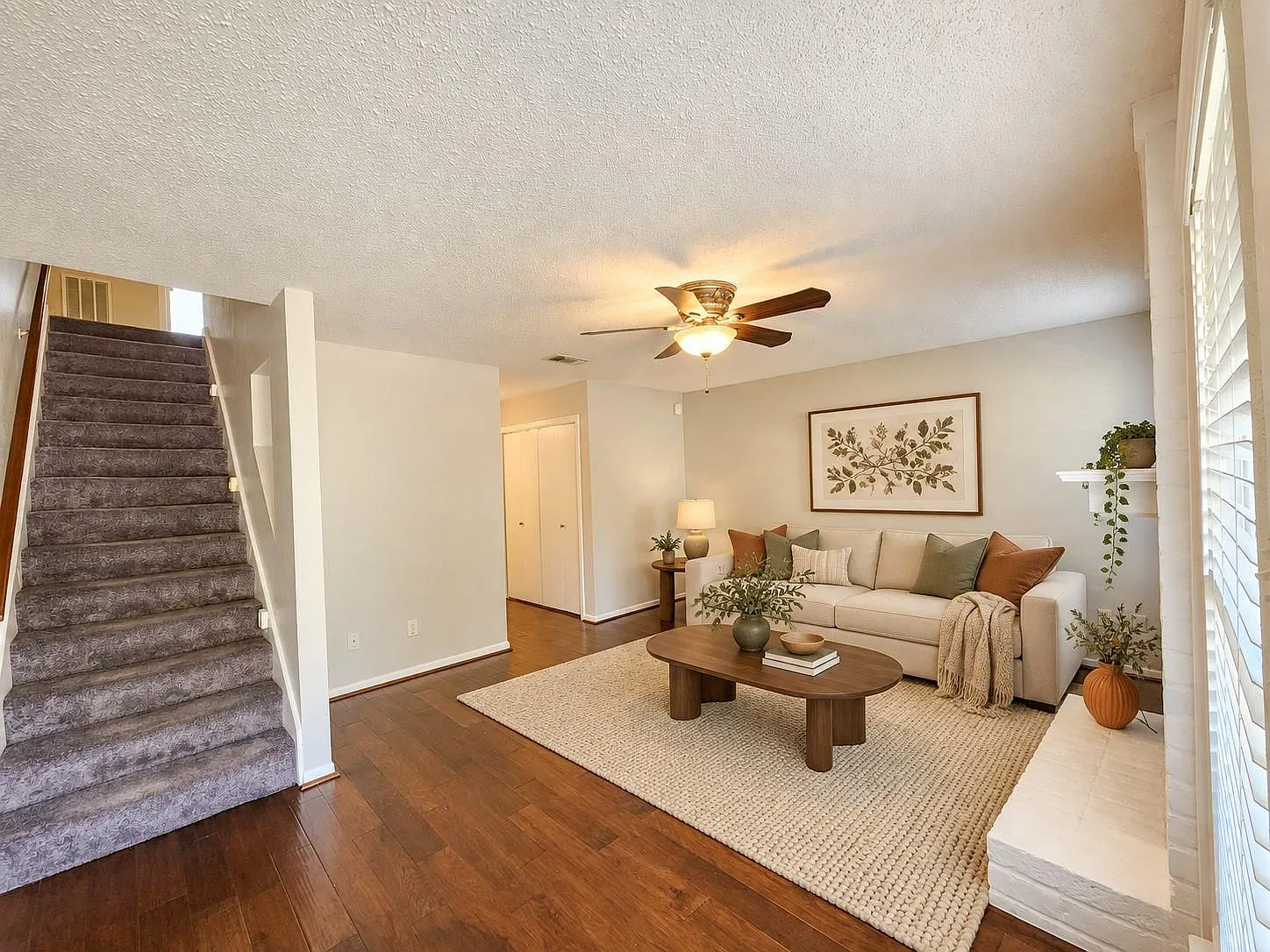 2 bed, 2.5 bath, 1350 sqft, $1,600 — Photo 4
