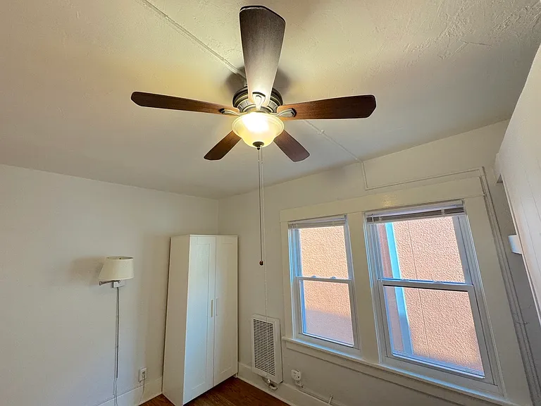 40 Brooks Ave #16 — Photo 7