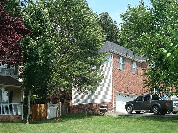 3rd image of 301 Moorhill Ave
