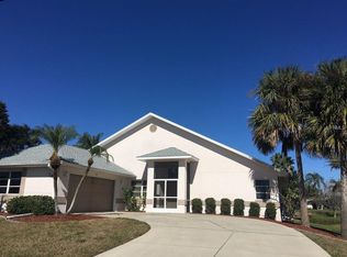 28 Mark Twain Ln, Rotonda West, FL 33947