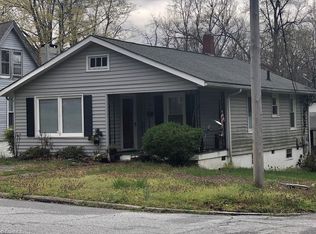 110 Stone St, Thomasville, NC 27360