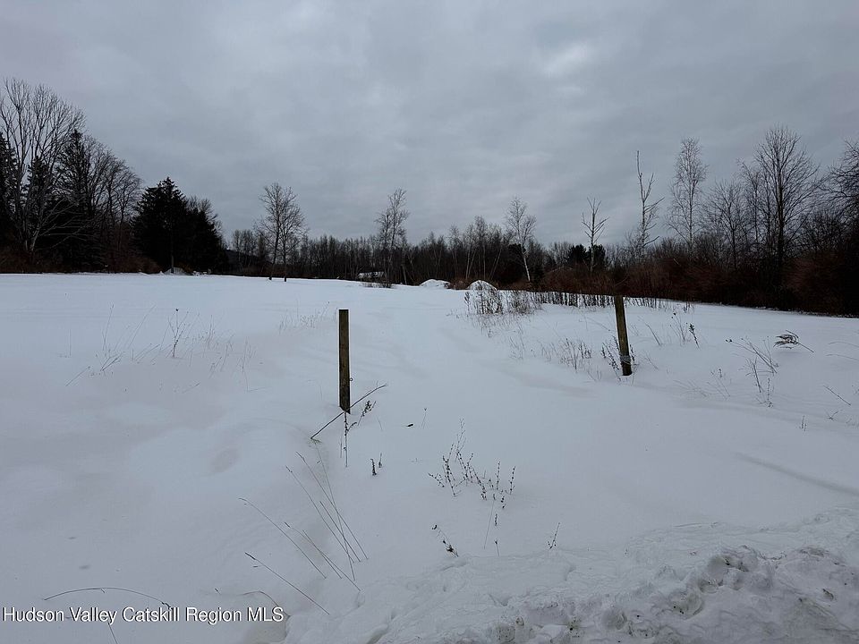 2nd image of 8 Yellow City Road