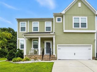 121 Meadows Landing Ln, Suffolk, VA 23434