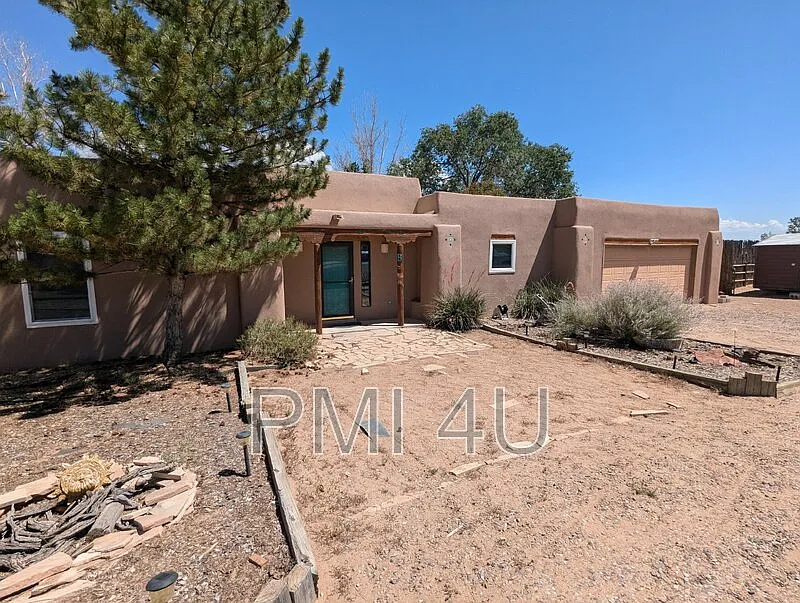 3 bed, 2.0 bath, 2250 sqft, $2,600 — Photo 2
