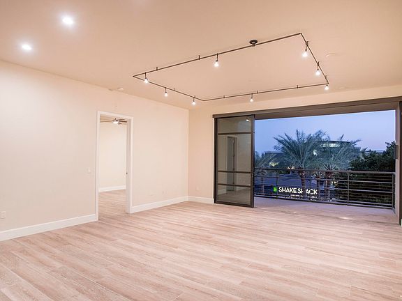 5th image of 15215 N Kierland Blvd Unit 309