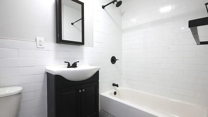 Rented by Nooklyn NYC LLC | media 6