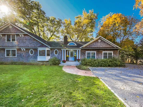 https://photos.zillowstatic.com/fp/fda7414ad068c18e6882cb6101529f8a-p_e.webp