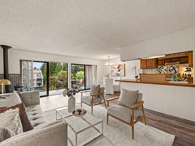 321 Bellevue Way SE #403 — Photo 5