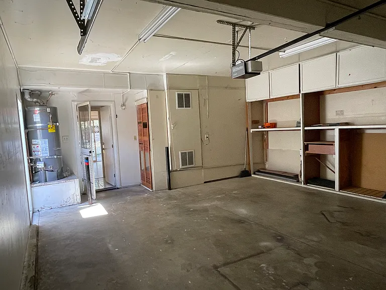 8795 Deer Creek Cir — Photo 24