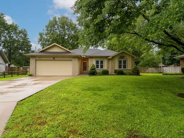 1614 E Cardinal Street, Springfield, MO 65804