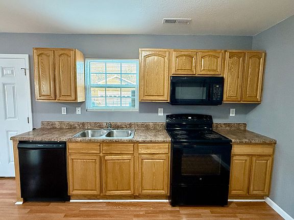 3rd image of 1005A McKinney Ave