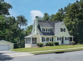 33 Cedar Grove Rd, Branchburg, NJ 08876