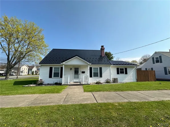 1 Columbia Cir, Mohawk, NY 13407