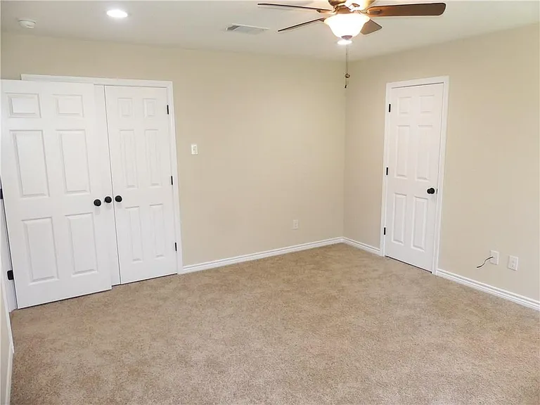 214 Braz St — Photo 13