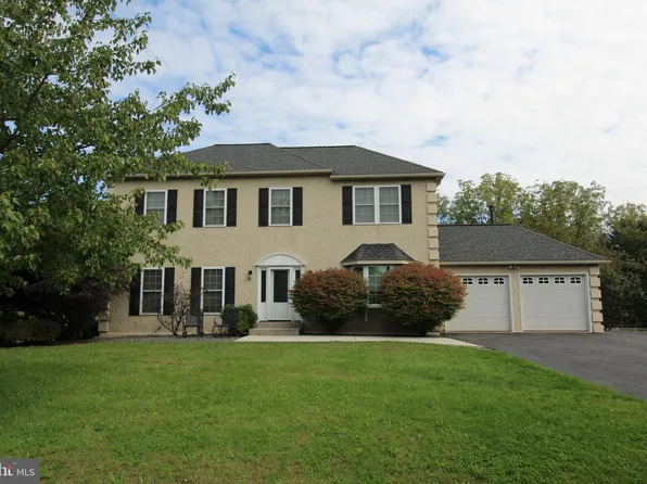 417 Sunny Ridge Rd, Gilbertsville, PA 19525