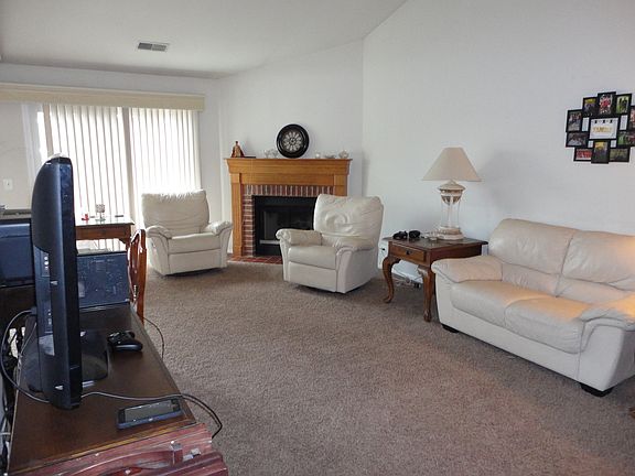 5th image of 2323 Knollwood Ct Unit W2