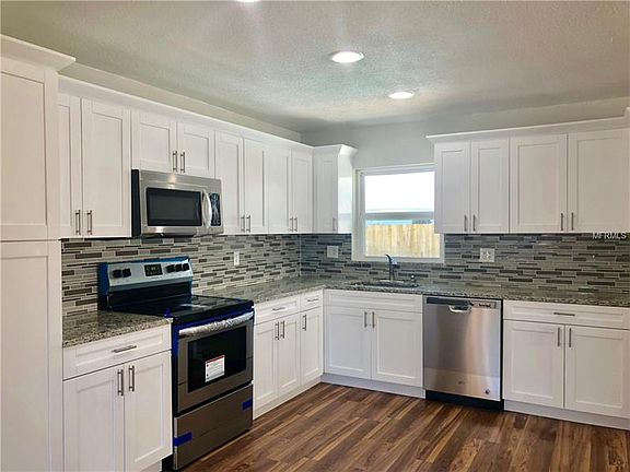4th image of 1202 Londonwood St
