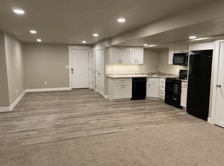5811 W Muirwood Dr, Herriman, UT 84096