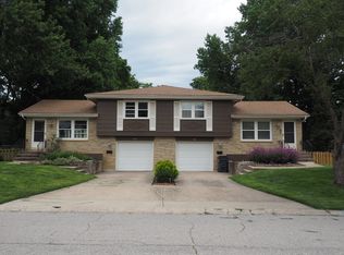 903 NW B St, Blue Springs, MO 64015