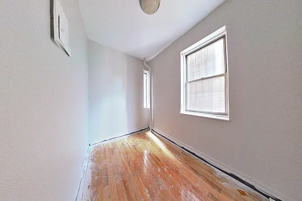 Rented by REAL New York | media 9