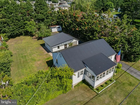 601 Country Club Rd, Rehoboth Beach, DE 19971