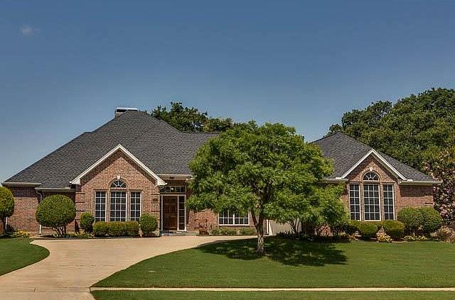 1st image of 1404 Hidden Oaks Cir