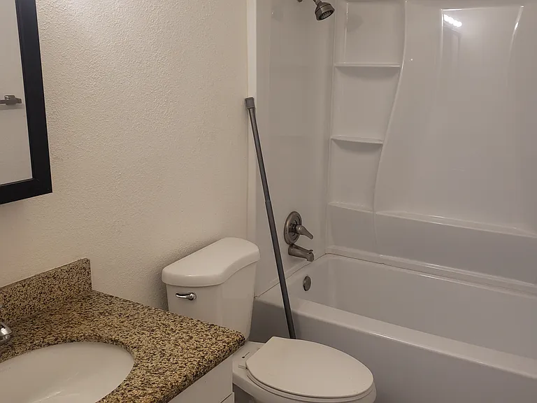 532 N Bunn St #6 — Photo 12