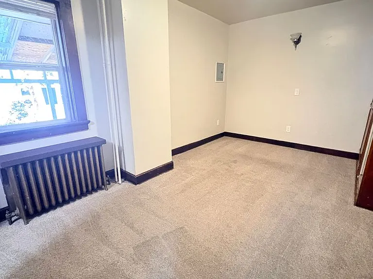 1619 N Madison St — Photo 6
