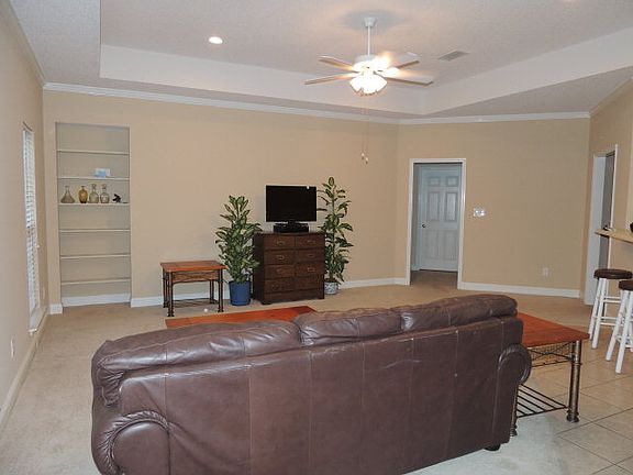 3rd image of 144 Summerfield Dr