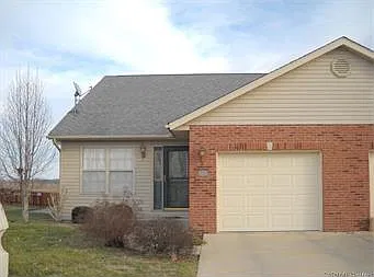 10923 Kentfield Drive — Photo 2