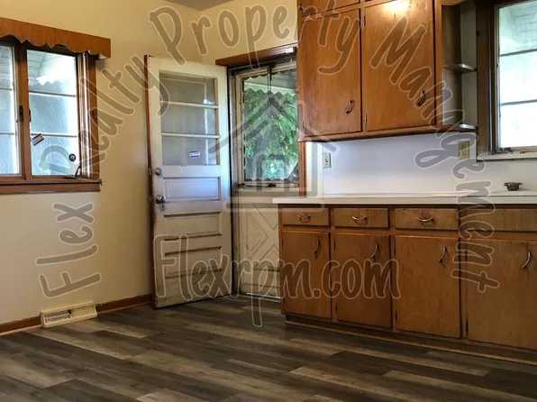 227 Everett St, Toledo, OH 43608