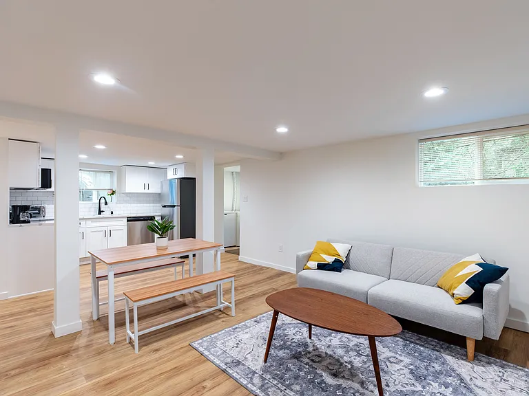 12053 Hiram Pl NE #B — Photo 4
