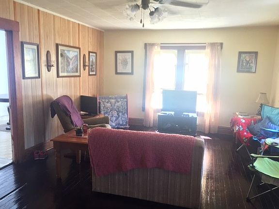 3rd image of 120 Elm St